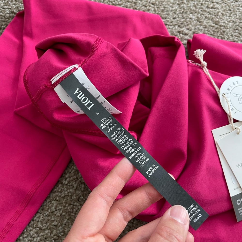 NWT Vuori - All The Feels Legging - Picture 3 of 5
